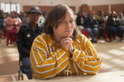 6歳娘を16万円で売った母親に終身刑 南ア