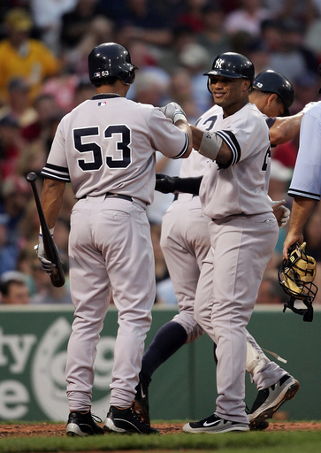 ヤンキース レッドソックスを降す