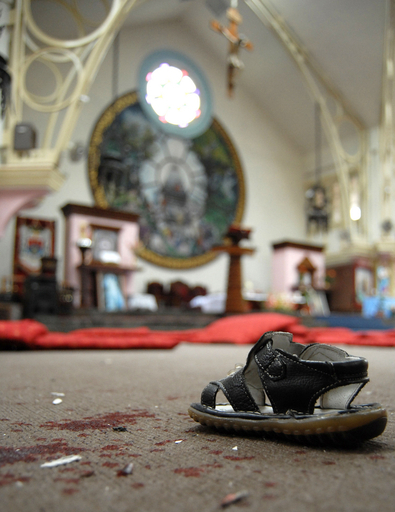 礼拝中のカトリック教会で爆弾が爆発、2人死亡 ネパール