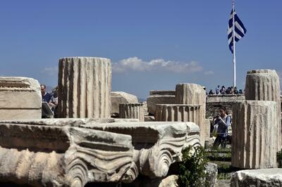 古代ギリシャの遺物 50年前に盗んだ独人女性が返還