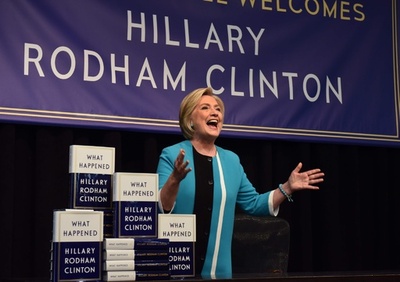 ヒラリー氏、トランプ氏陣営とロシアのつながりに「疑いの余地はない」