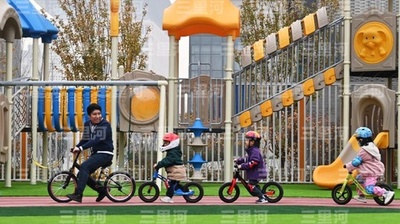 【三里河中国経済観察】就学前教育の無償化が本格始動