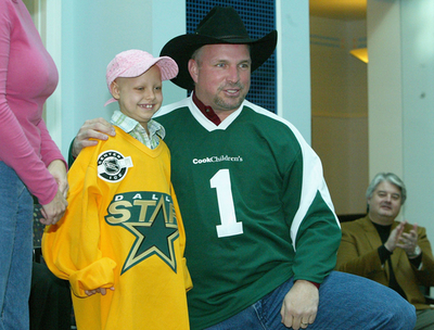 ＜06-07NHL＞オールスター戦を前に小児医療センター内に遊技場を寄贈 - 米国