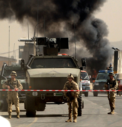 カブールの軍空港で自爆攻撃、2人死亡 アフガニスタン