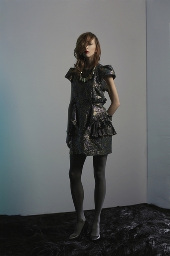 トーガ、09/10年秋冬コレクションを発表