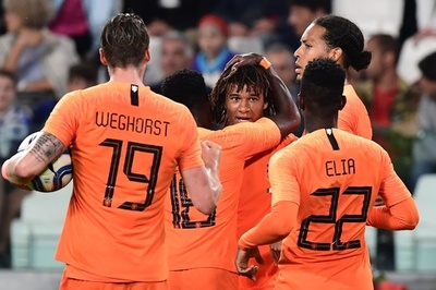 オランダがイタリアとドロー、DFアケが終了間際に同点弾