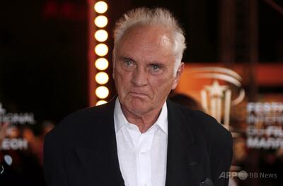 テレンス・スタンプさん死去、87歳 スーパーマンの悪役などで活躍