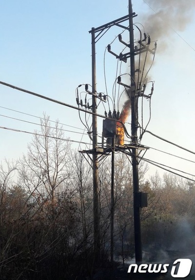 韓国で相次いだ停電…変圧器老朽化「突発事故、いつでも発生し得る」