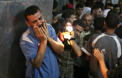 ガザ市郊外の海岸で自動車が爆発、4人死亡 15人負傷