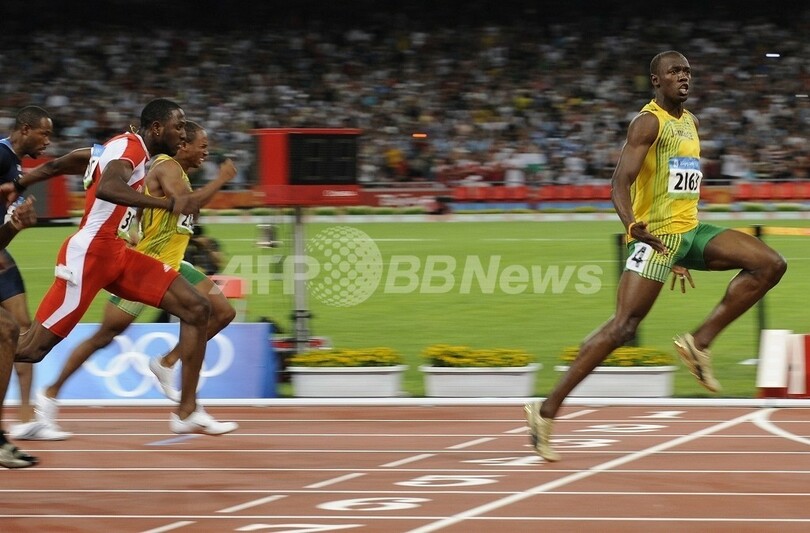 ボルト 世界記録で金メダル 陸上・男子100メートル