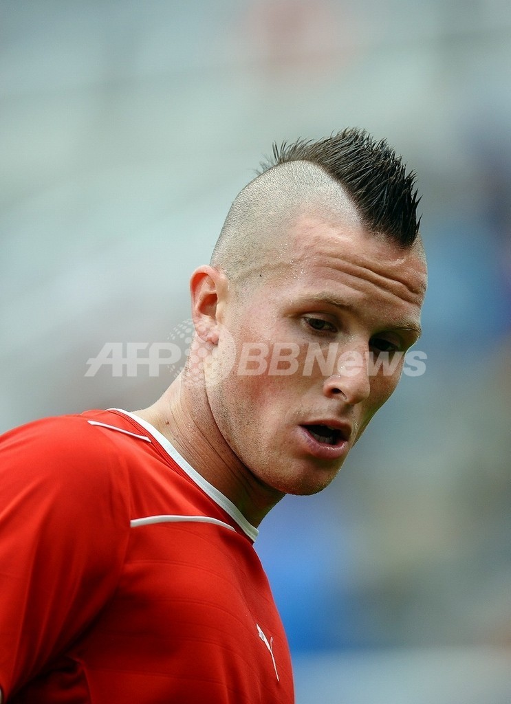 スイス代表サッカー選手 差別ツイートで強制帰国 写真2枚 国際ニュース Afpbb News