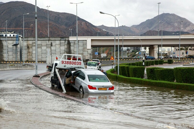 オマーン首都で洪水