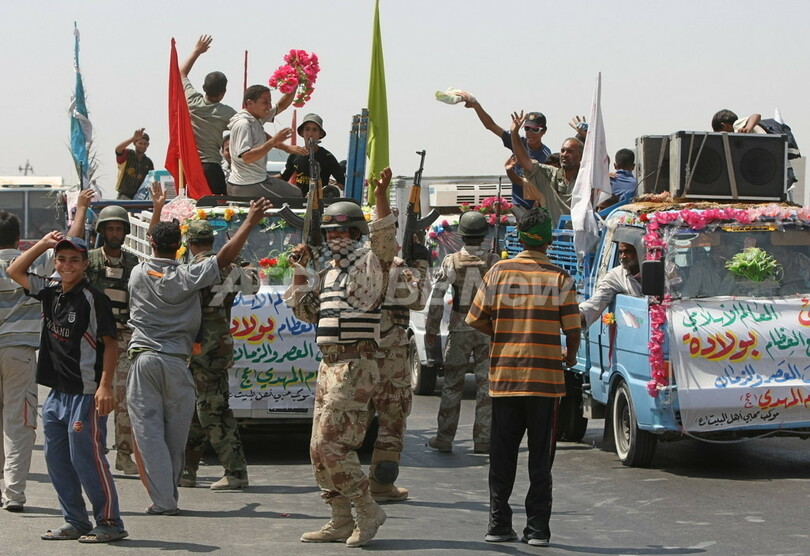 イラク・カルバラでシーア派宗教行事、300万人以上が参加