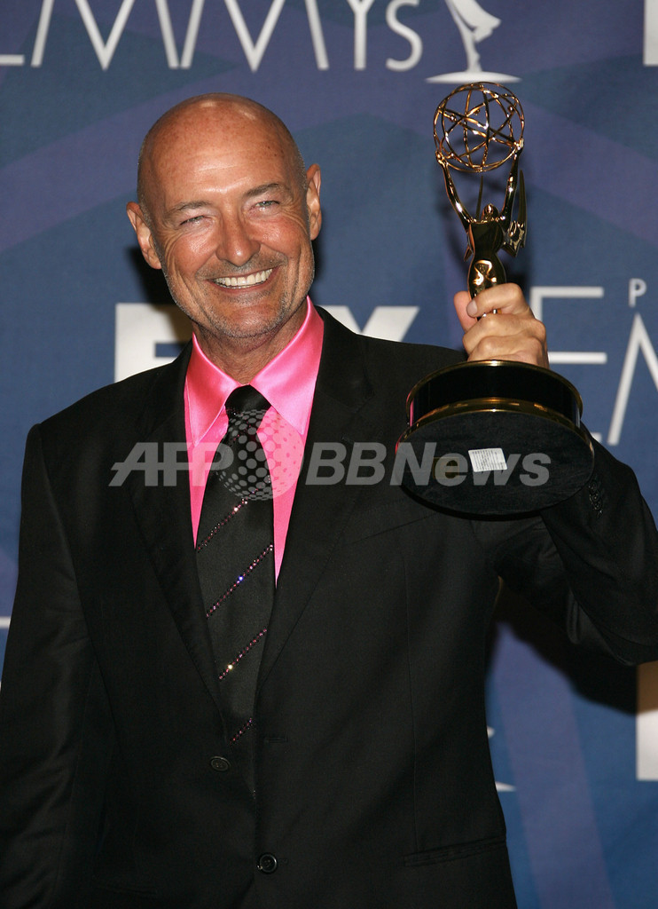 <第59回エミー賞>助演男優賞・女優賞の受賞者 プレスルームに登場 写真4枚 国際ニュース:AFPBB News