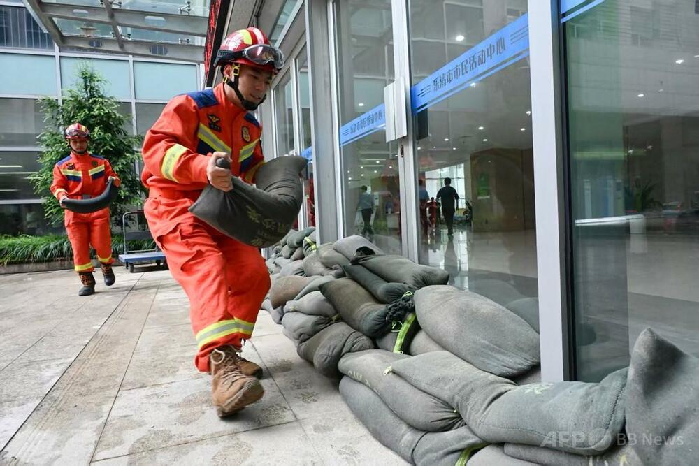 台風9号が中国東部に上陸、200万人近く避難 浙江省で警戒