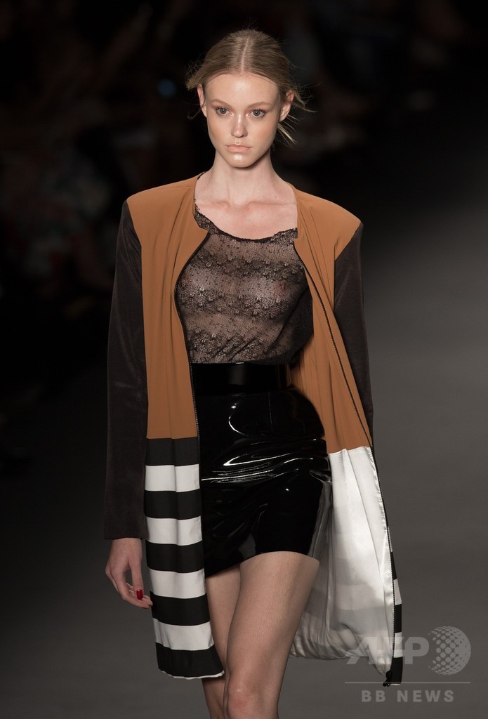 ドナテラ・ヴェルサーチもコレクション発表、「サンパウロ・ファッション・ウィーク」開催