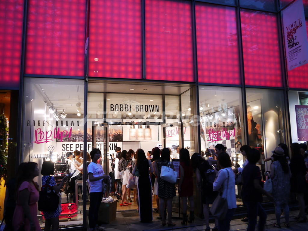今年で5回目、「FASHION’S NIGHT OUT」華やかに開催