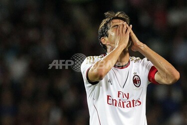 カカがけがで最短2週間の離脱、負傷者に泣くACミラン 写真1枚 国際