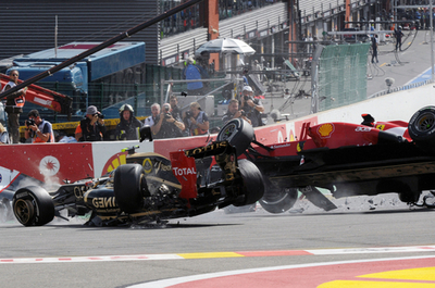 多重事故を誘発したグロージャンに出場停止処分、ベルギーGP