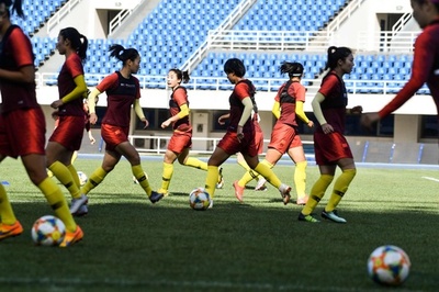 女子サッカー中国代表、W杯で強豪打倒に向け「愛国教育」