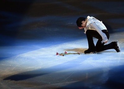 羽生がエキシビションに登場、NHK杯