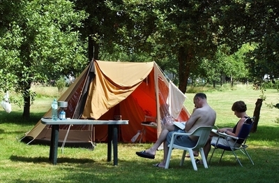 盗まれたテントがeBayオークションに、犯人は隣人