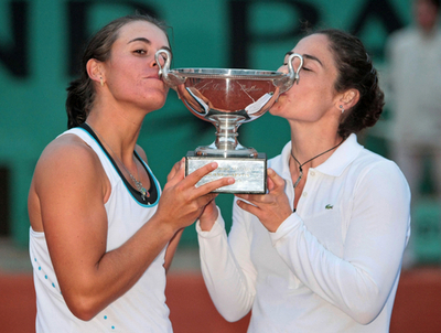 メディナ・ガリゲス／ルアノパスクアル組 全仏女子ダブルスを制す