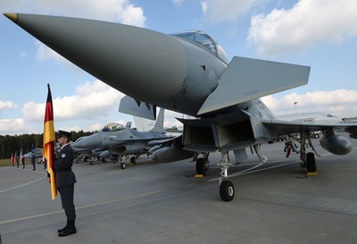 イスラム国への空爆、アラブ・欧州は全体の10％ 米政府