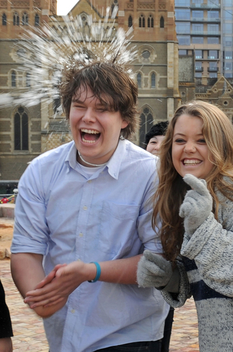 涼しそう、オーストラリアで雪合戦イベント