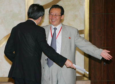 中国、北朝鮮に重油5万トンを提供へ