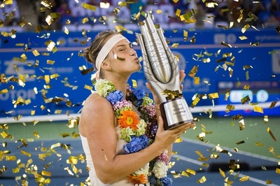 20歳サバレンカがキャリア2勝目、圧巻のテニスで武漢OP制す