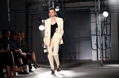 「プロエンザ・スクーラー」20年春夏