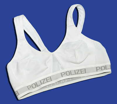 ドイツ連邦警察、婦人警官に「特殊安全ブラ」を配布