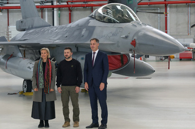 ロシア、F16到着前に支配地広げようと攻勢強化 ウクライナ軍総司令官