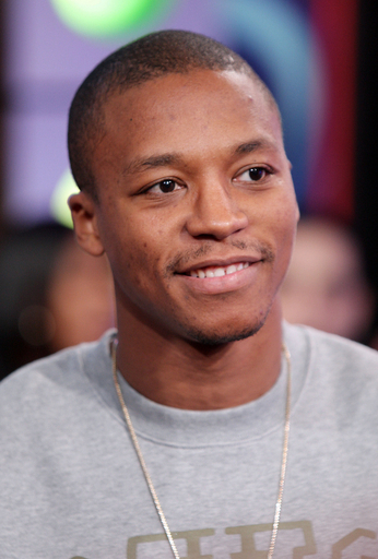 ルーペ・フィアスコ　MTV「Total Request Live」に出演