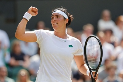 ウィンブルドン8強のジャバー、ラケット競売でコロナ苦境の母国支援