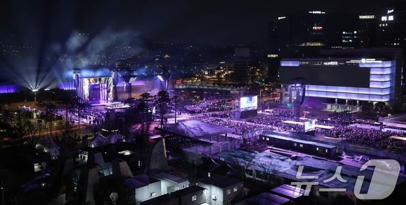 ソウル・光化門広場で開かれたBTSのイベント(c)news1