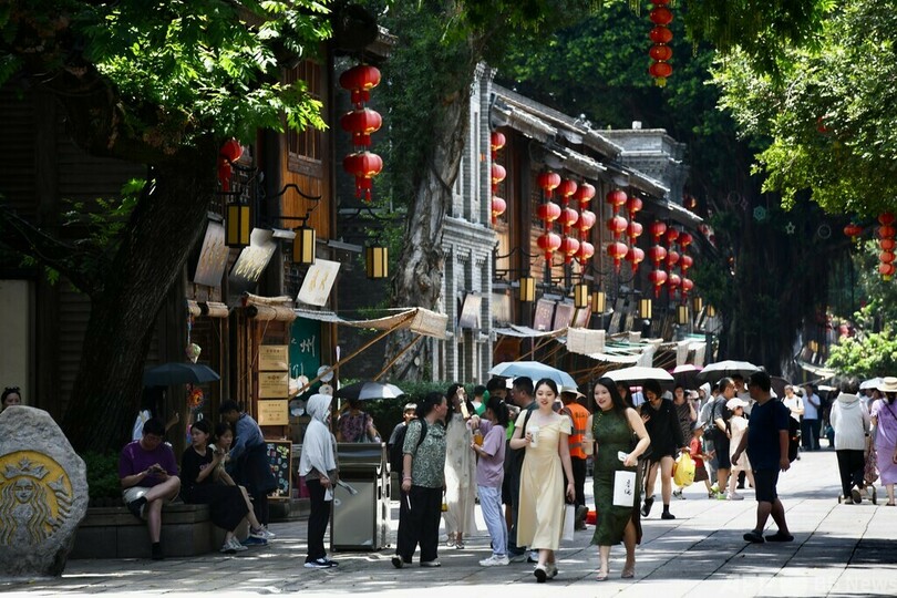 オンラインから街へ──若者が「実店舗に戻る」理由