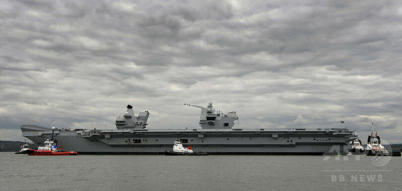 英国の新空母は「手頃な標的」、ロシア国防省が嘲笑で反撃