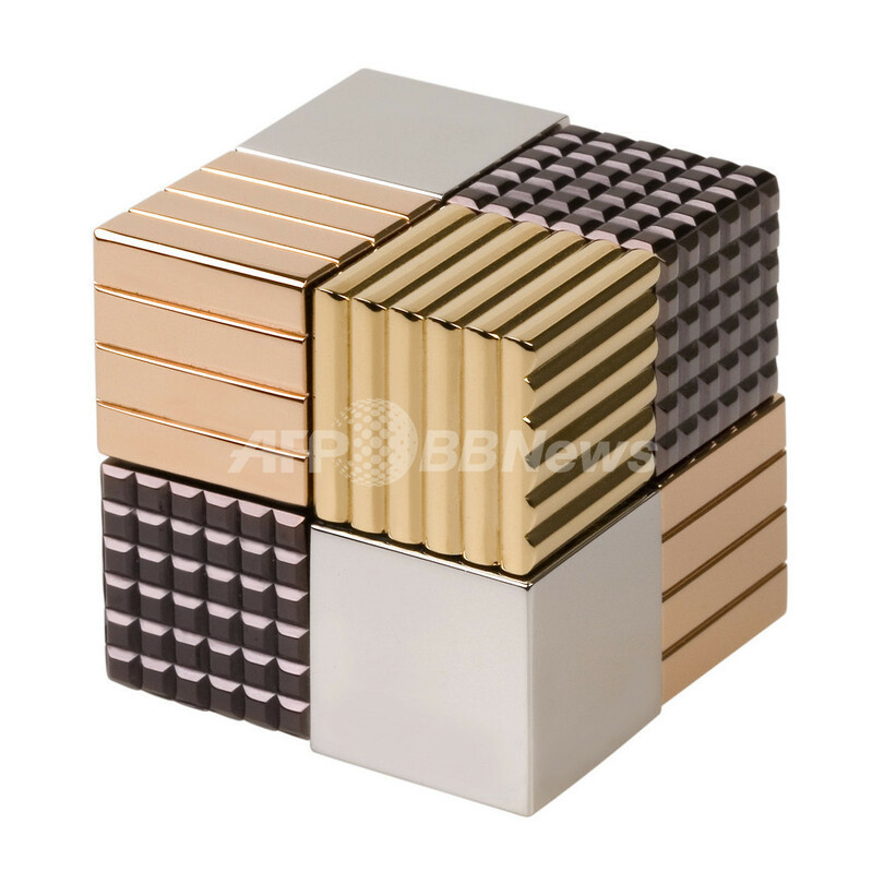 映画 Home 空から見た地球 公開記念 ブシュロン が4種のゴールドを使った豪華キューブを製作 写真1枚 国際ニュース Afpbb News