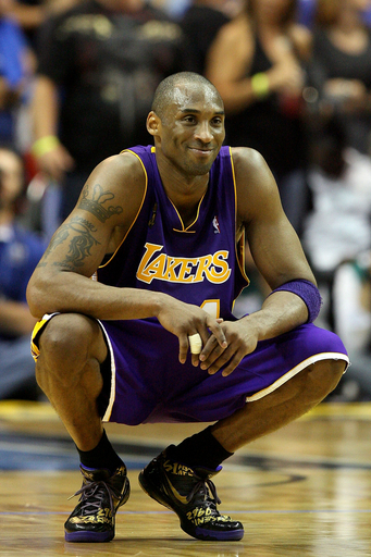 コービー・ブライアントが初のファイナルMVPに輝く、NBA