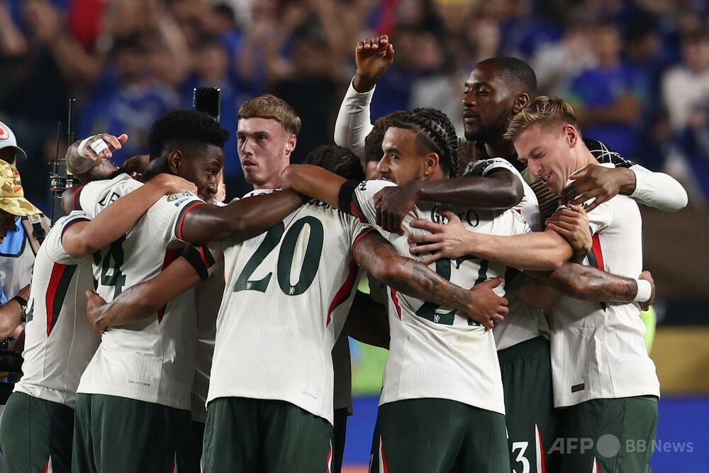 チェルシー　リバーシブル　クラブW杯優勝　football S サッカー サッカー クラブW杯 チェルシーが優勝 クラブチーム世界一に