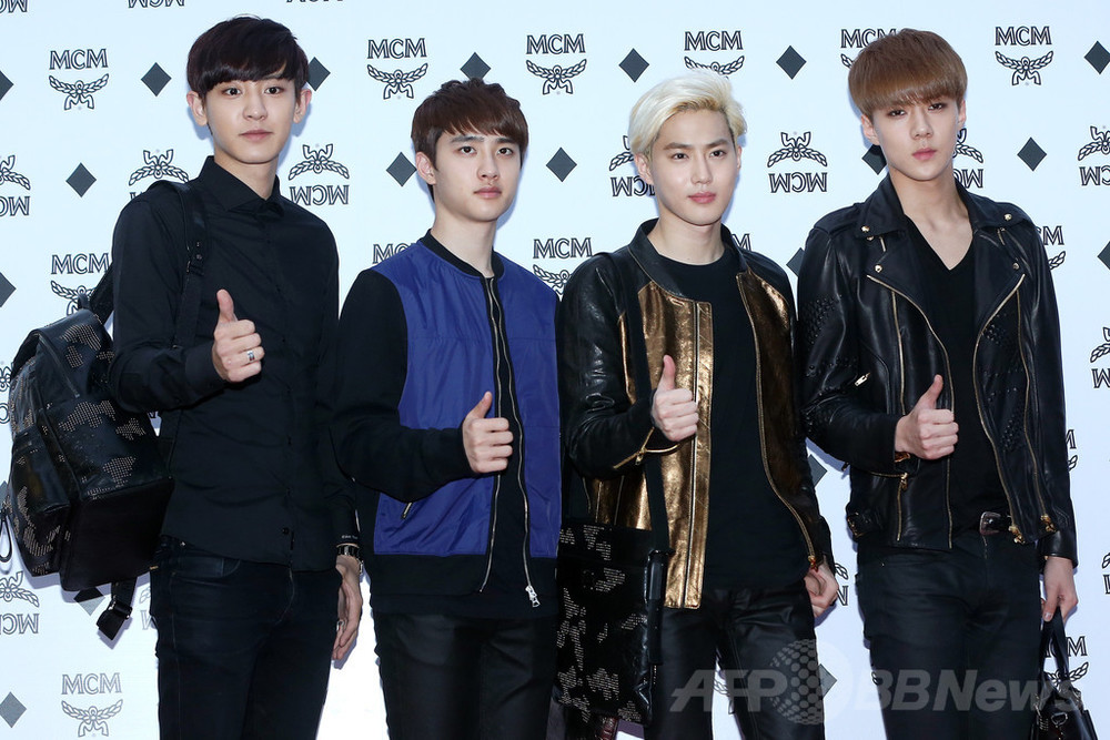 EXO レイ MCM 限定 ポラロイド EXO - MCM レイのティザーに歓喜する