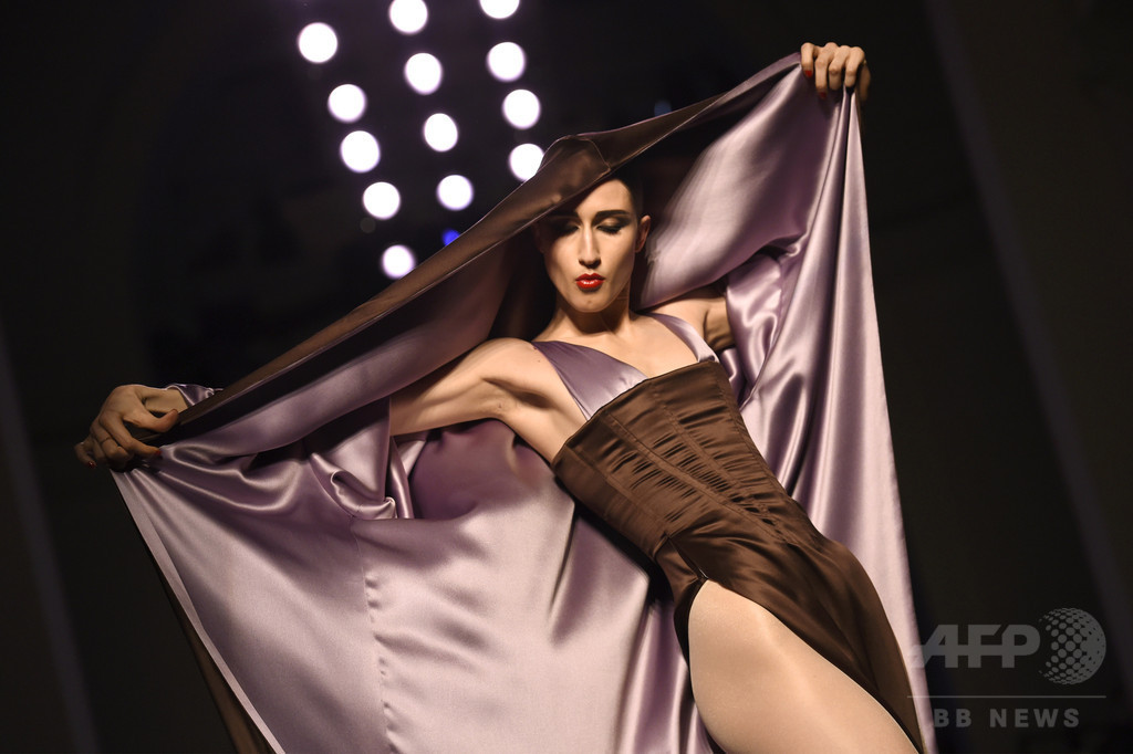 「ジャンポール・ゴルチエ」16年春夏オートクチュール