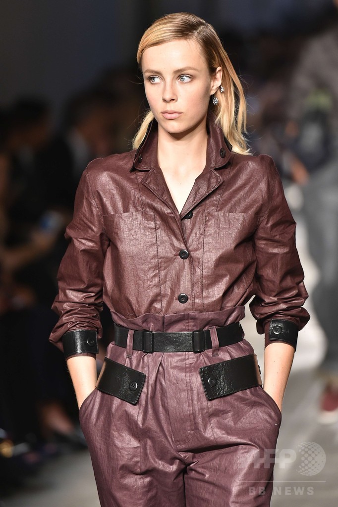 「ボッテガ・ヴェネタ」17年春夏