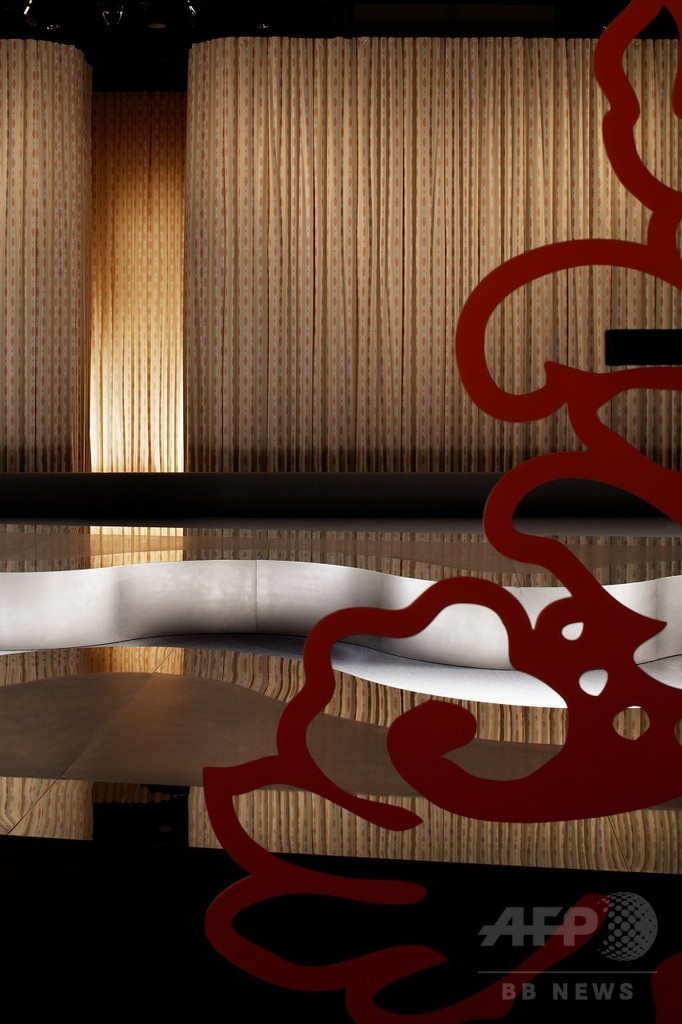 「ミュウミュウ」南青山店オープン、ショー＆パーティーを開催