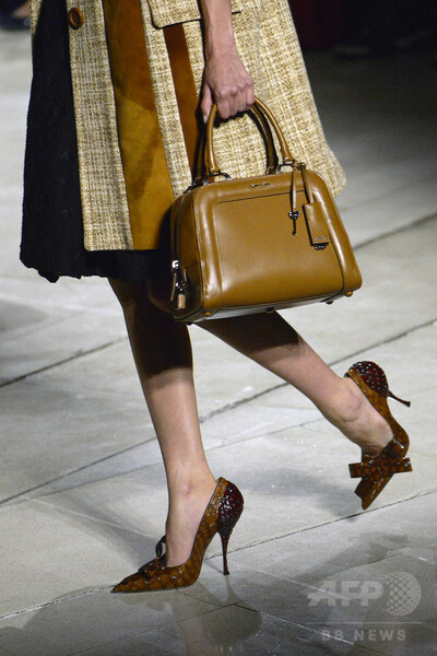 映画『フィメール・トラブル』をテーマに、「ミュウミュウ」15年春夏