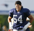 練習中に笑顔を見せるLBテディ・ブルースキー（%%Tedy Bruschi%%）。(c)AFP/Getty Images Jim Rogash