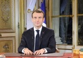 フランス首都パリにある大統領府でテレビ演説を行うエマニュエル・マクロン大統領（2018年12月10日撮影）。(c)LUDOVIC MARIN / POOL / AFP