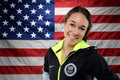 2014年ソチ冬季五輪に向けて行われた米オリンピック委員会（US Olympic Committee、USOC）のポートレート撮影会で、ポーズを取るスキージャンプ女子のサラ・ヘンドリクソン（Sarah Hendrickson、2013年4月23日撮影）。(c)AFP/Getty Images/Harry How